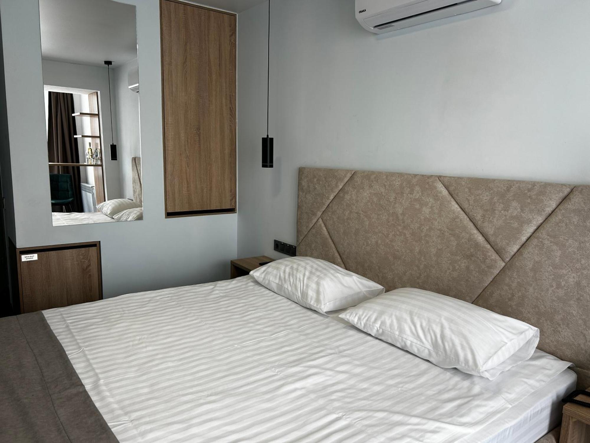 Optima Collection Kamianske Hotel Exterior photo